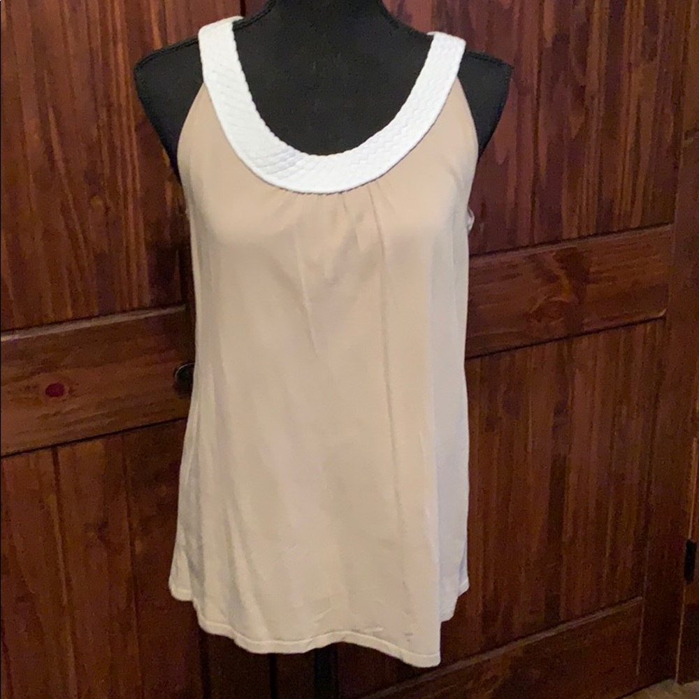 NWT Joseph A Sleeveless top w/white trimmed collar